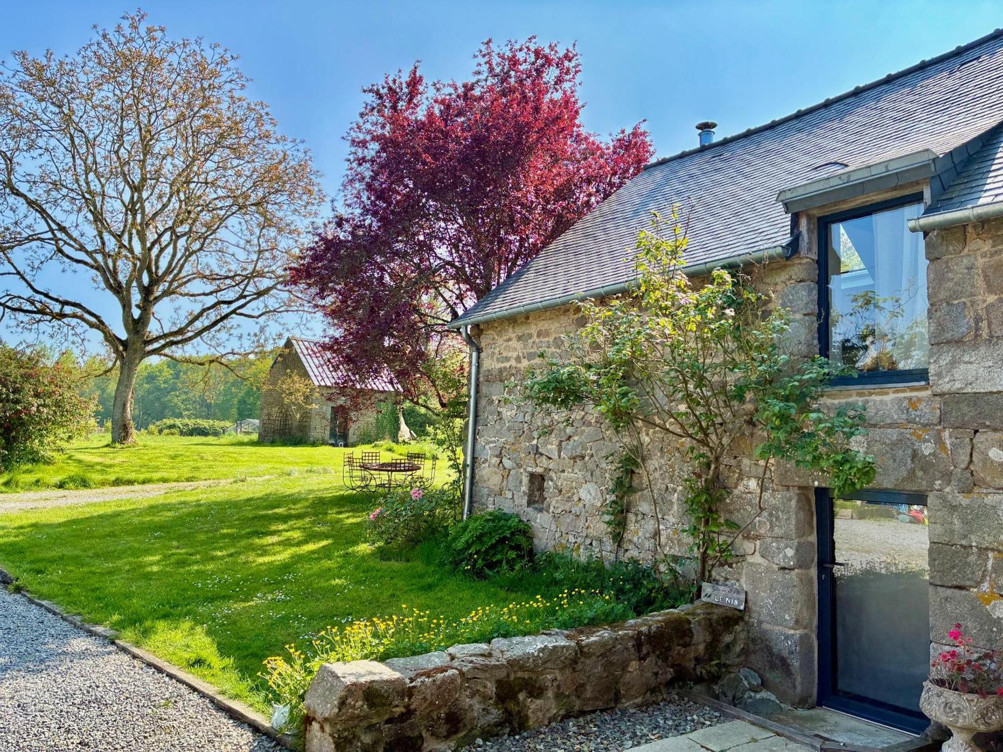Le Nid De La Breizhidence Villa Combourg Exteriör bild